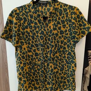 Leopard Print Short Sleeve Top